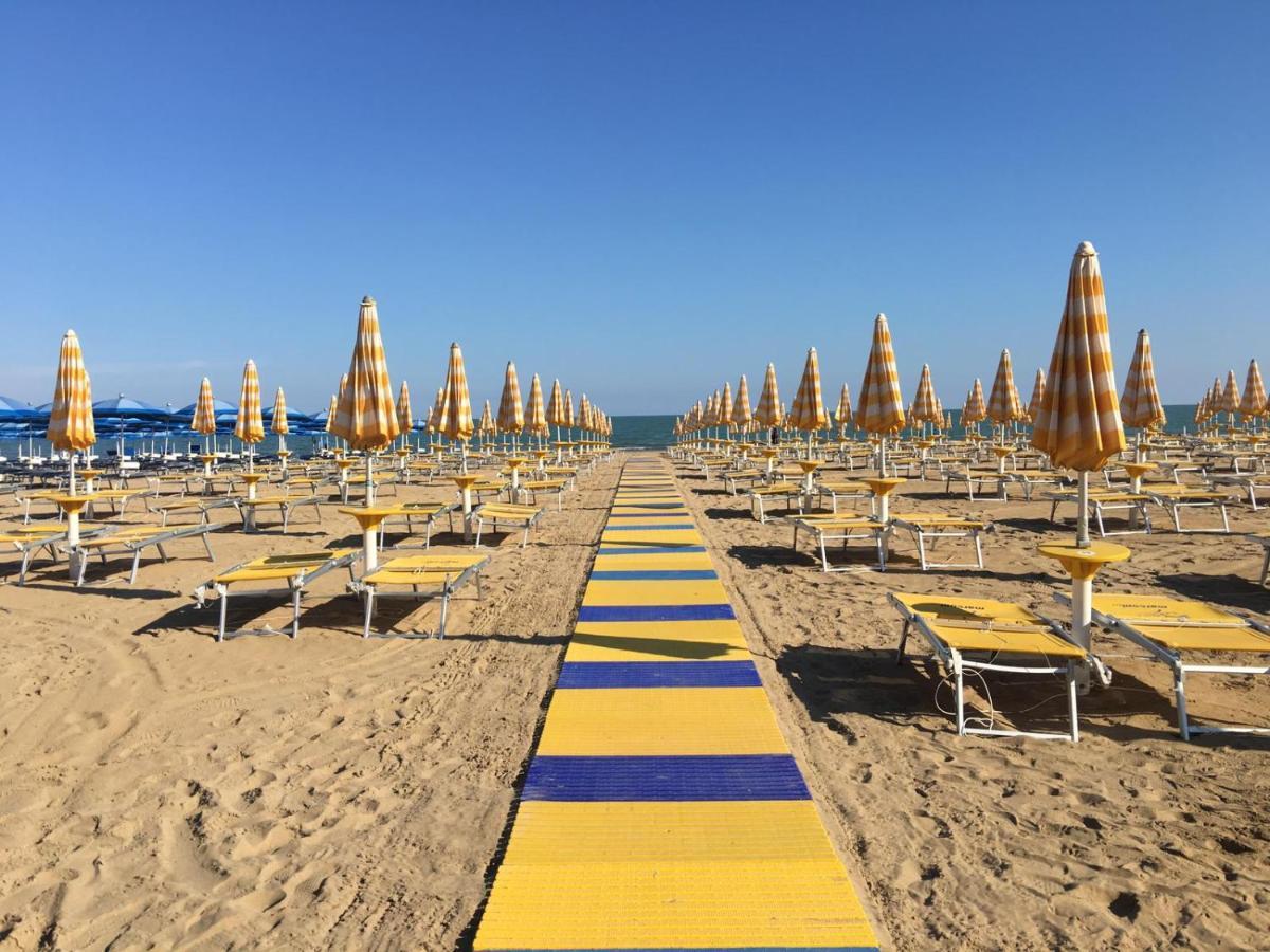 App. Marcopolo - 100Mt Dal Mare Apartment Лидо ди Йезоло Екстериор снимка